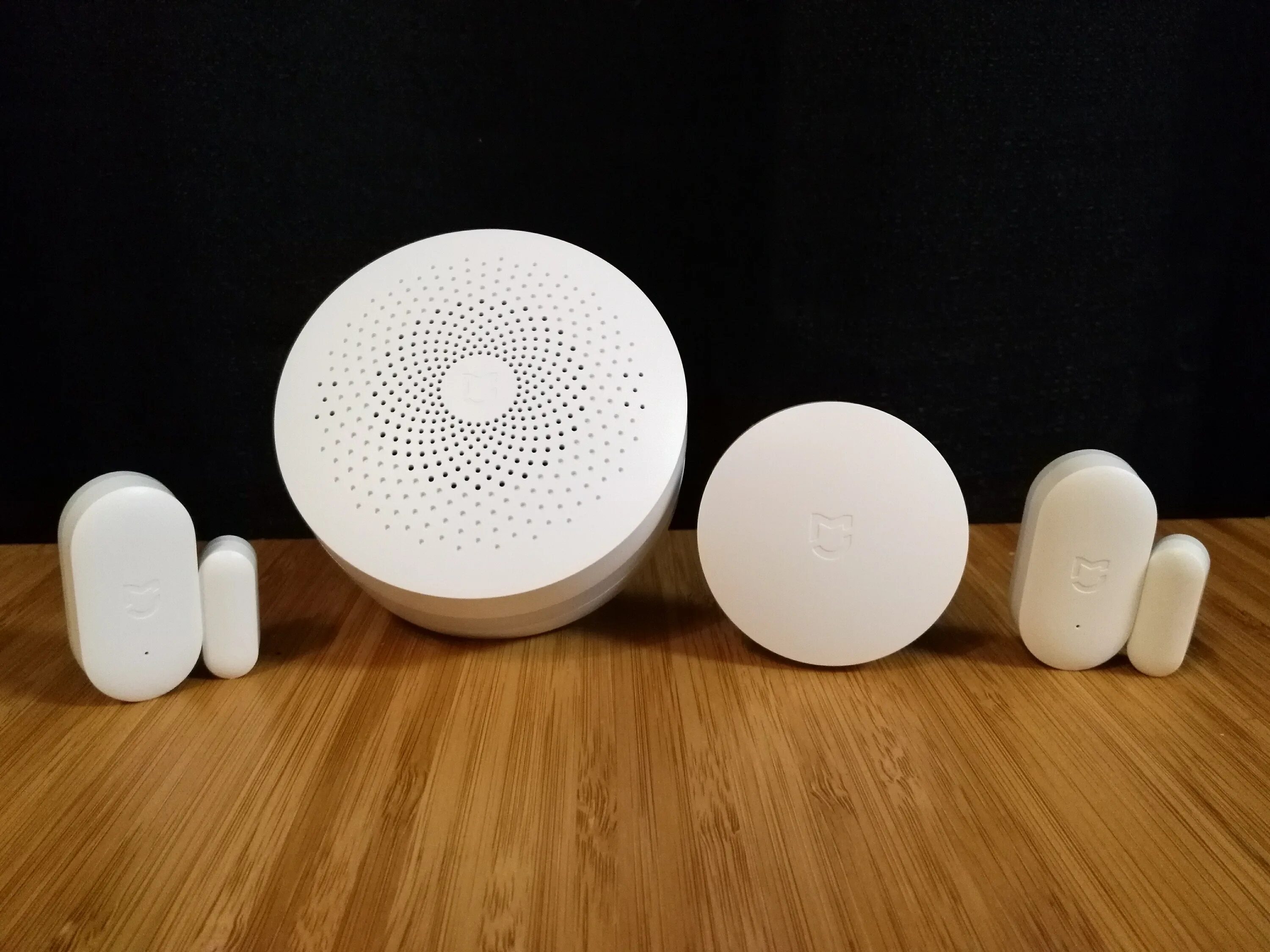 Xiaomi mi Smart Home. Xiaomi Smart Home Kit. Xiaomi Smart Home Security Kit. Xiaomi Smart Home Gateway 1. Xiaomi для дома купить