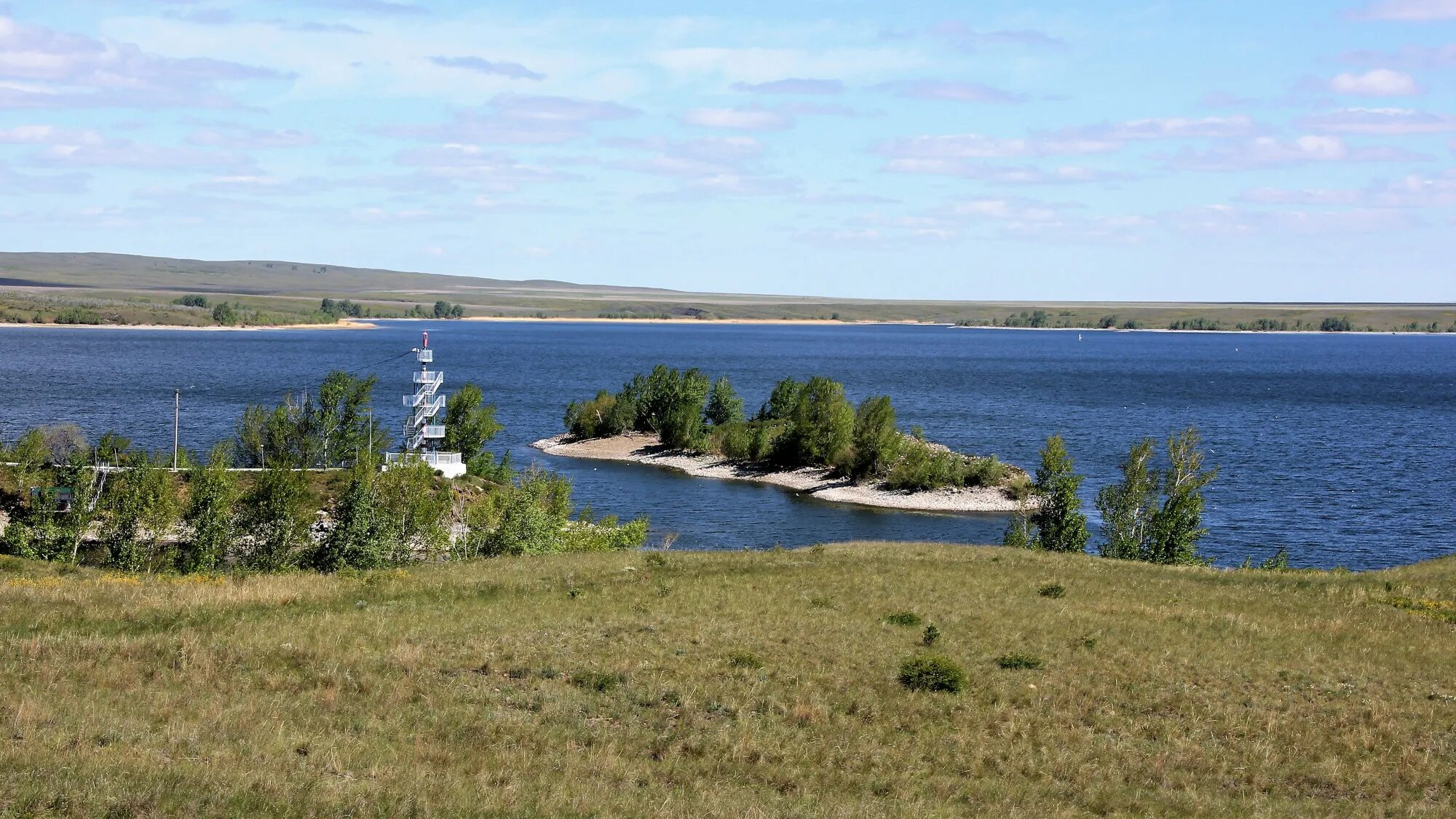 Ириклинское водохранилище. Домик на берегу Ириклинского водохранилища. Вишневское Ириклинское. Ириклинское водохранилище фото.