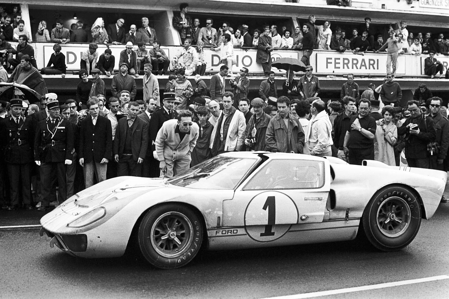 Miles форд. Форд Леман 1966. Кэрролл Шелби Ле ман 1966. Форд gt 40 24 часа Ле Мана. Ford gt40 Леман 1966 финиш.