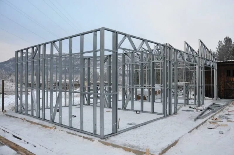 Термопрофиль инси. Лстк дом технология. Каркасный дом лстк стройхлам. Лстк стройхлам. Модульное здание из лстк.