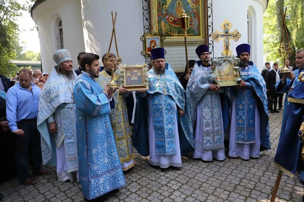 Свято Успенский Новомосковский монастырь. Свято- Успенский мужской монастырь в Новомосковске Тульской обл.. Успенский монастырь новомосковск