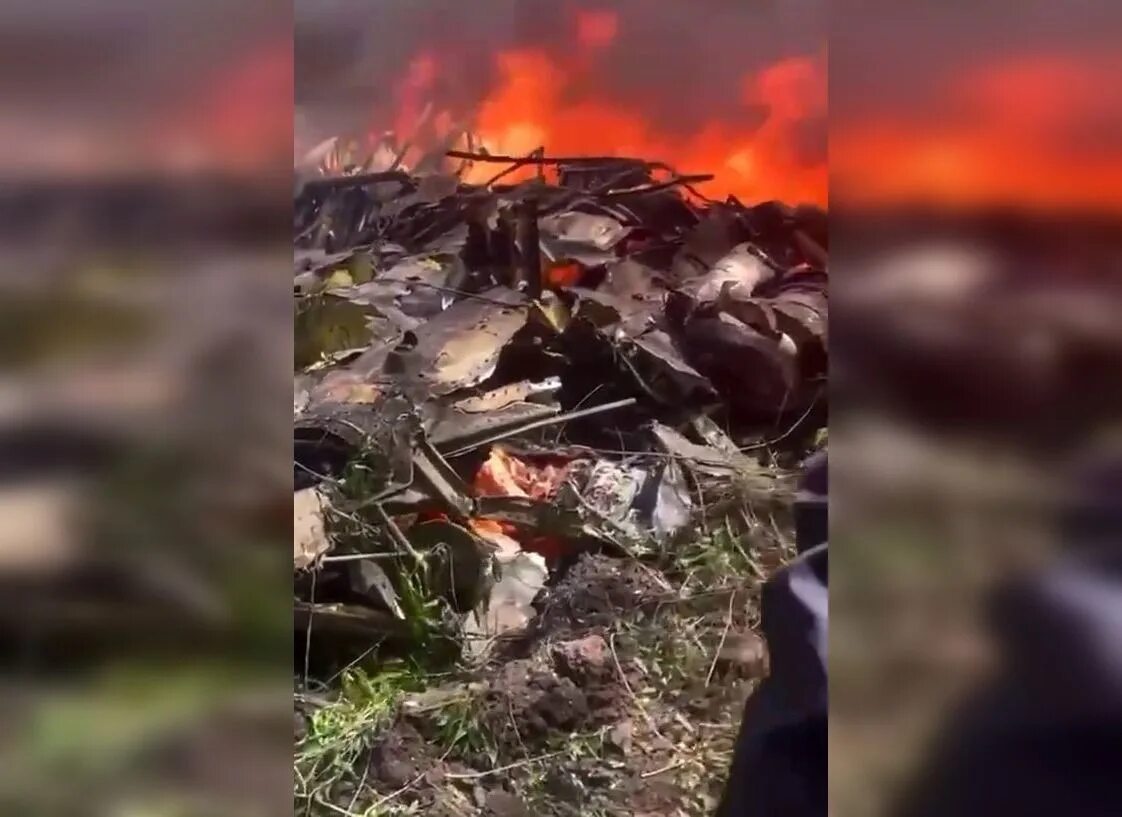 Чьи самолеты разбились. Пожары и взрывы.