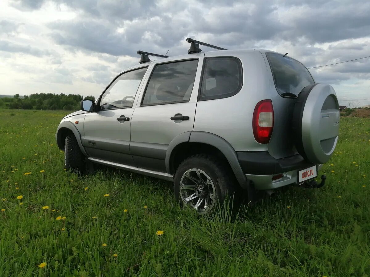 Шевроле Нива 2005. Нива Шевроле 2005г. Chevrolet Niva 2005. Chevrolet Niva 2005 вишнёвая. Оцинкована ли нива