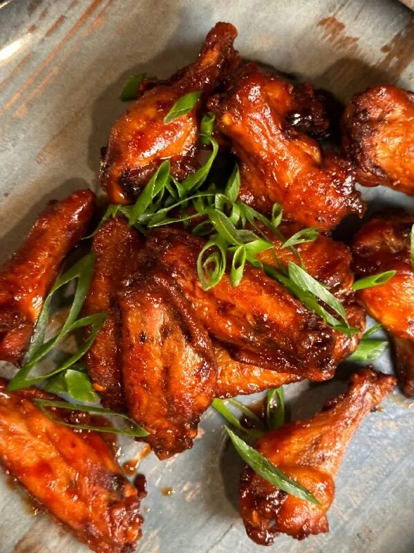 куриные крылышки:как их приготовить без ущерба для своего здоровья. вкусные крылышки в духовке. приправа для крылышек в медово горчичном соусе. как порезать крылышки на суп. крылья вкусно и точка.