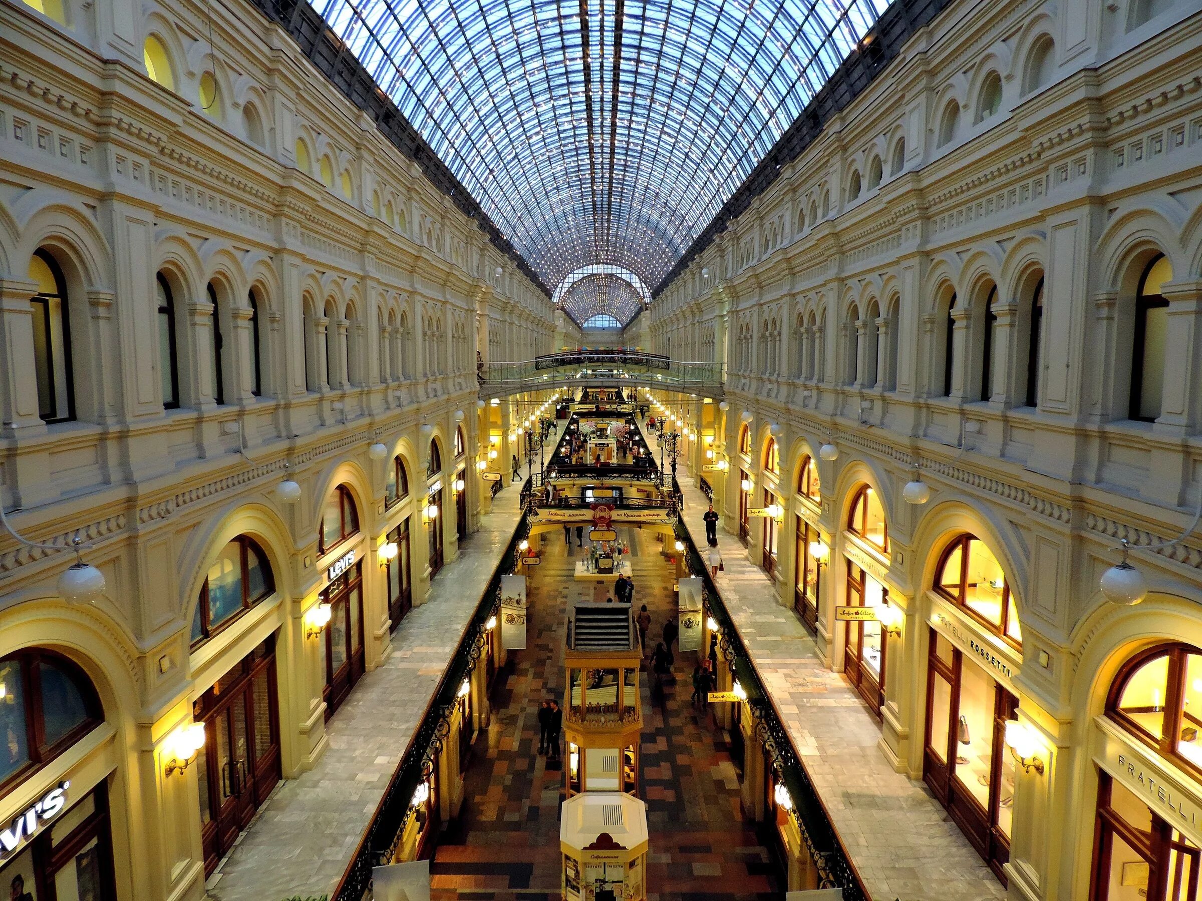 охотный ряд москва манежная площадь. подземный торговый центр в москве охотный ряд. здание гума в москве. охотный ряд торговый центр магазины. гум в москве на красной площади внутри.