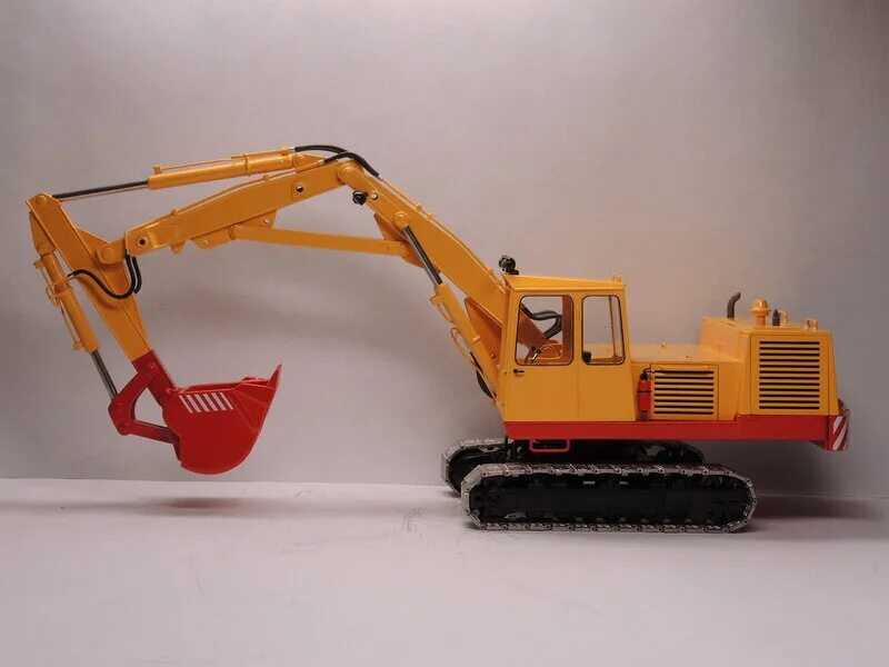 экскаватор эо-7111. эо 4121 характеристики. одноковшовый экскаватор эо-4121. экскаватор эо-4124. эо 4121.