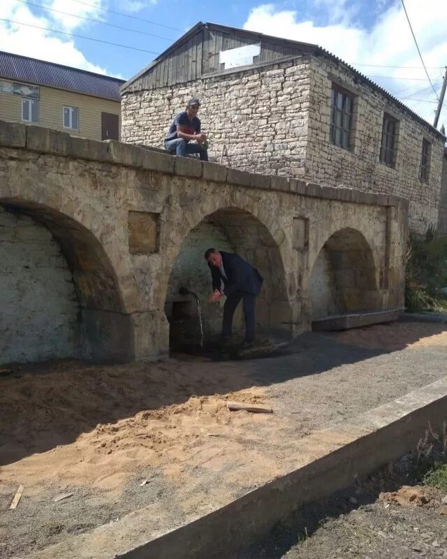 Погода в село рича. Горы Дагестан годекан. Село Рича Агульского района. Село Рича Дагестан. Рича школа село Агульский район.