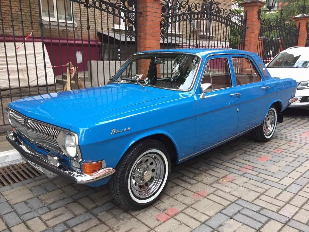 газ 21 ретро тюнинг. газ синего цвета 4. голубой цвет волга газ 21. волга газ 2410 голубая. газ 24 волга синяя.