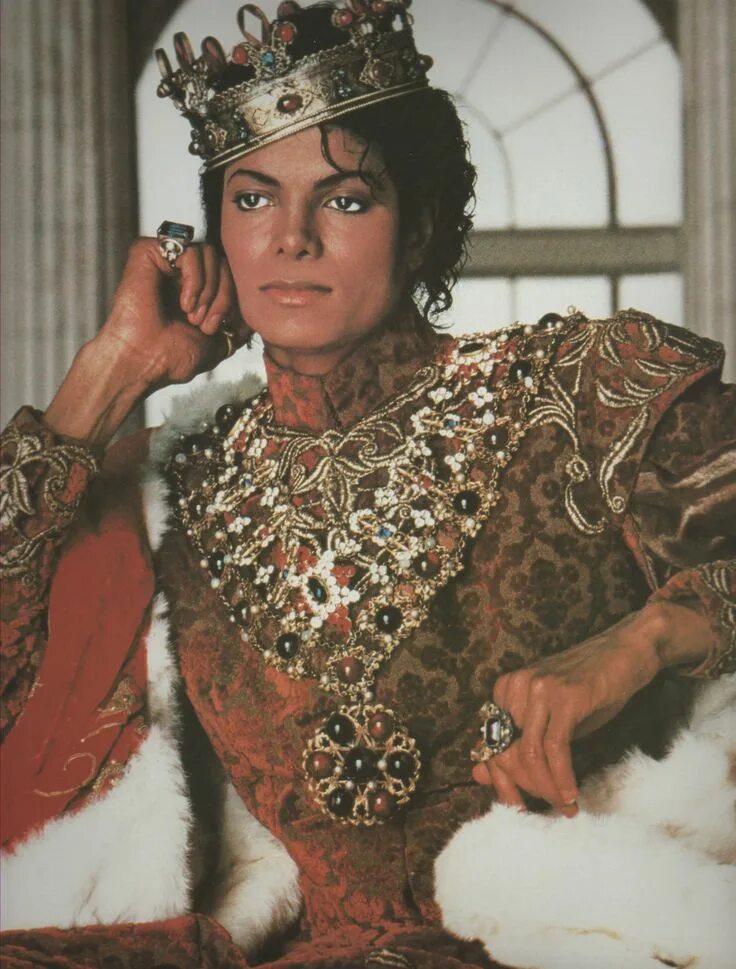 Король музыки. Джексон король. Michael jackson - thriller. Michael jackson king. Джексон король.