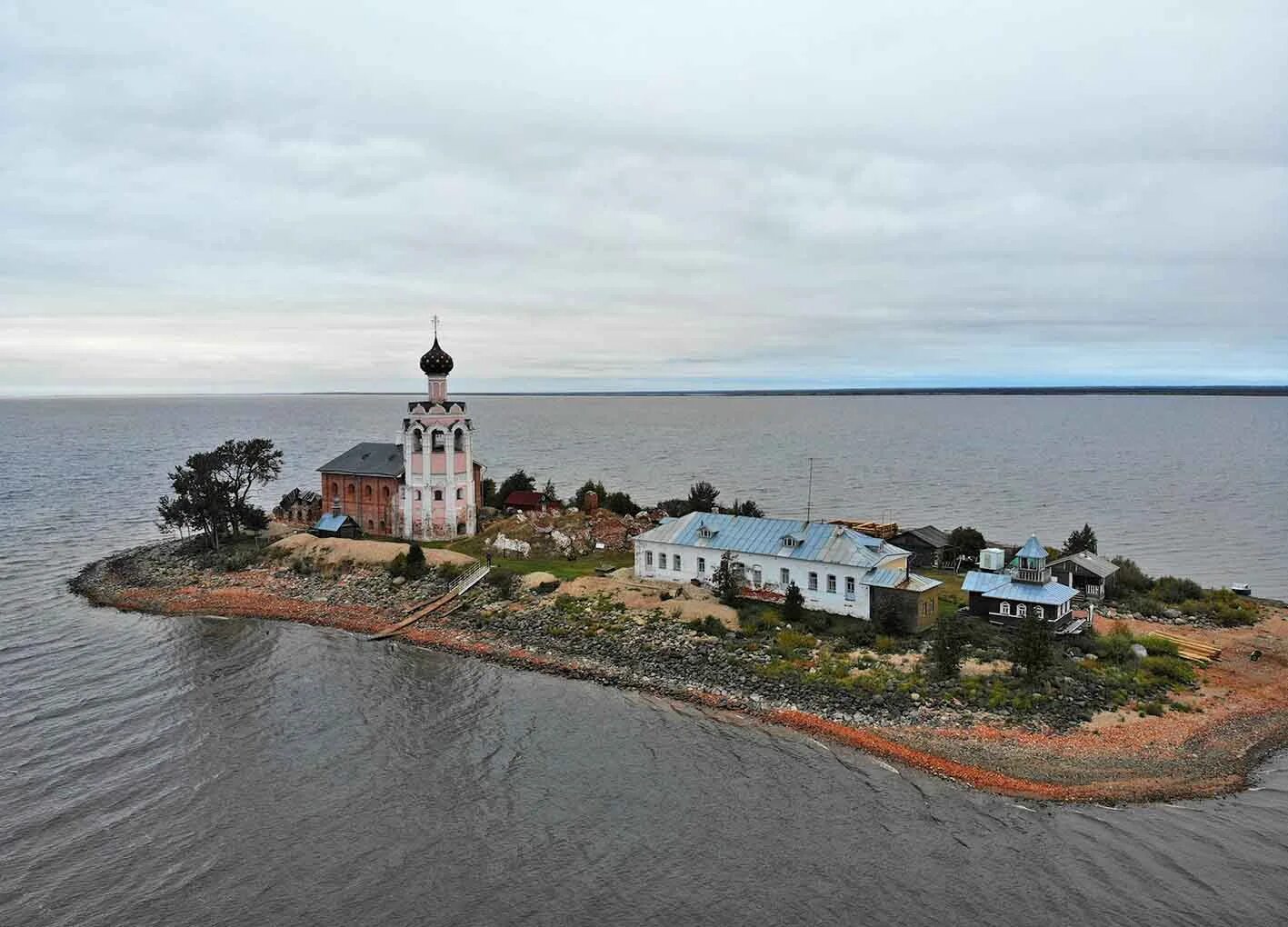 Погода в нижне кубенском. Спасо-каменный монастырь вологда. спасо-каменный монастырь на кубенском озере. устье кубенское монастырь. спасо-каменный преображенский мужской монастырь.