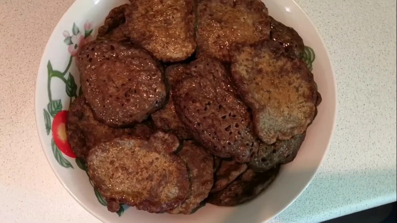 Рецепт лепешек из свиной печени. Лепешки из печени рецепт. Печеночные лепешки. Печеночные оладьи с рисом. Лепешки из печени рецепт.