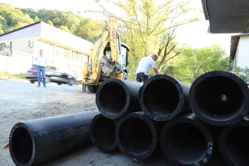 водоканал дагомыс. вода дагомыс. водоканал дагомыс. сочи водопровод. порыв газопровода.