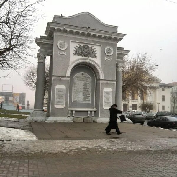 Арка агентство. Триумфальная арка Копейск. Триумфальная арка Еманжелинск. Триумфальная арка Саратов. Триумфальная арка Тула хозяйка.