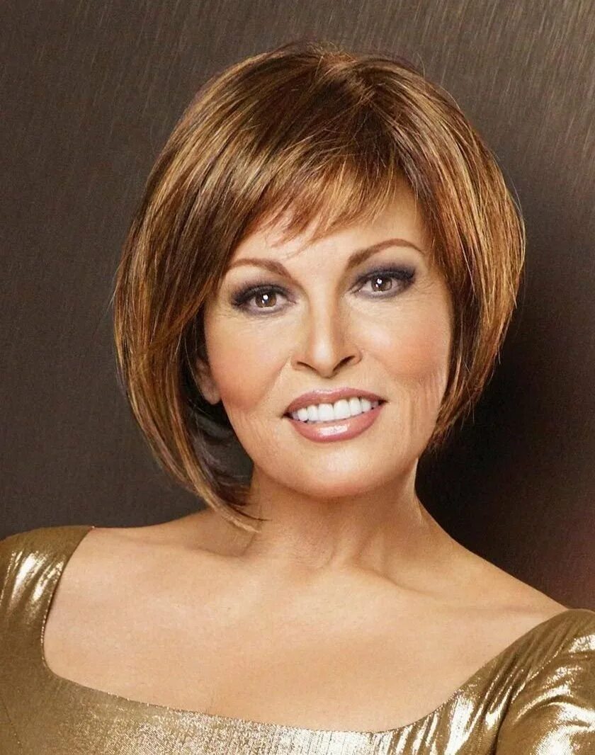 Стрижки 40 фото. Raquel Welch Wigs. Стрижка Боб-каре для женщин после 50. Стрижка Боб-каре на средние волосы для женщин за 40. Стрижка Боб асимметрия для женщин после 40.