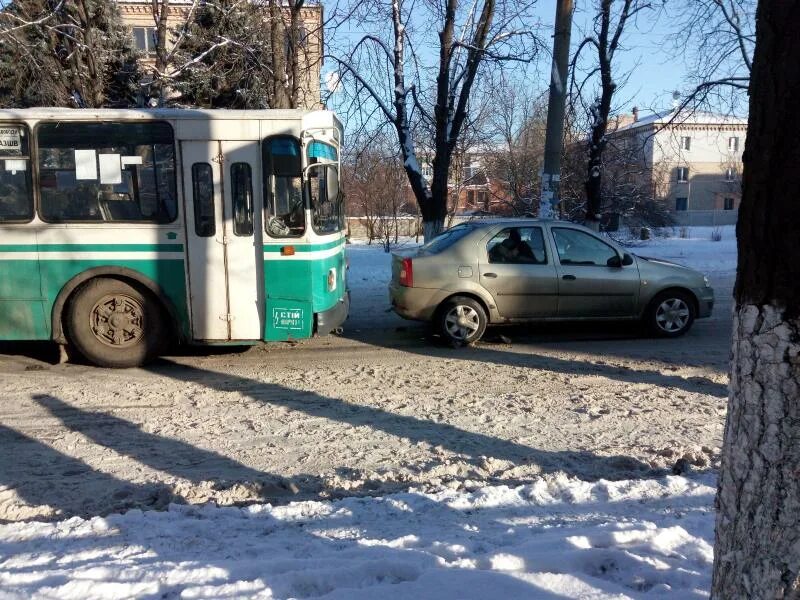 Бахмут троллейбус. Происшествия на сегодня в Бахмуте. 57 Столкновений за сутки в Бахмуте.