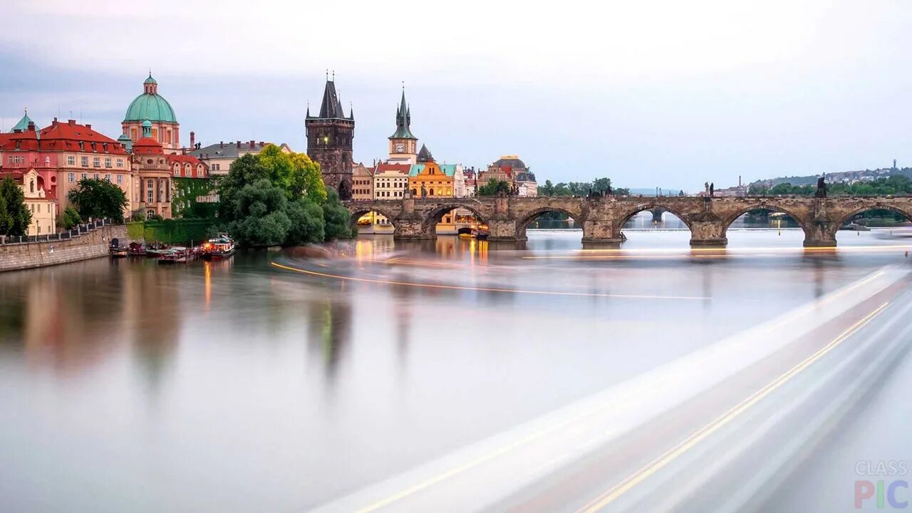 река влтава в праге. река влтава в праге. прага река в праге. влтава река. река влтава чехия.