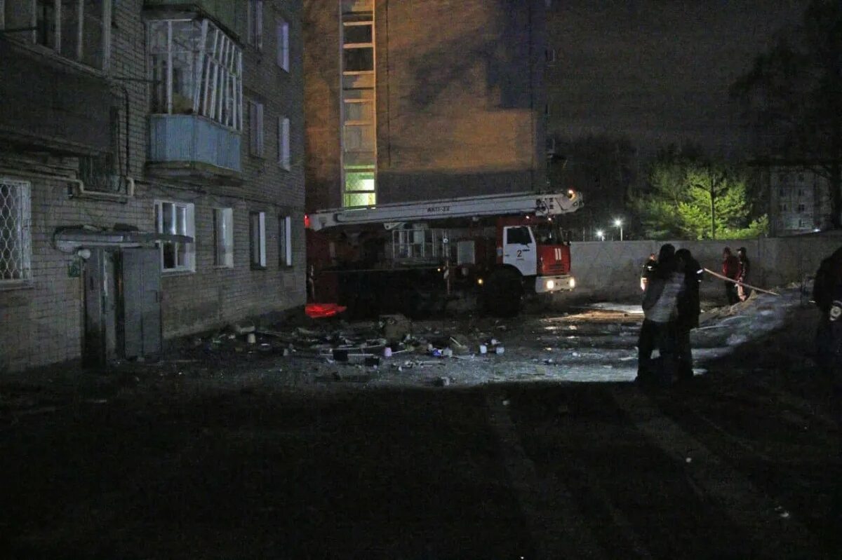 Взрыв газа в Зеленодольске. Взрыв газа в доме Зеленодольск. Взрыв прогремел в многоэтажном доме в Татарстан. Взрыв газа в Набережных Челнах.