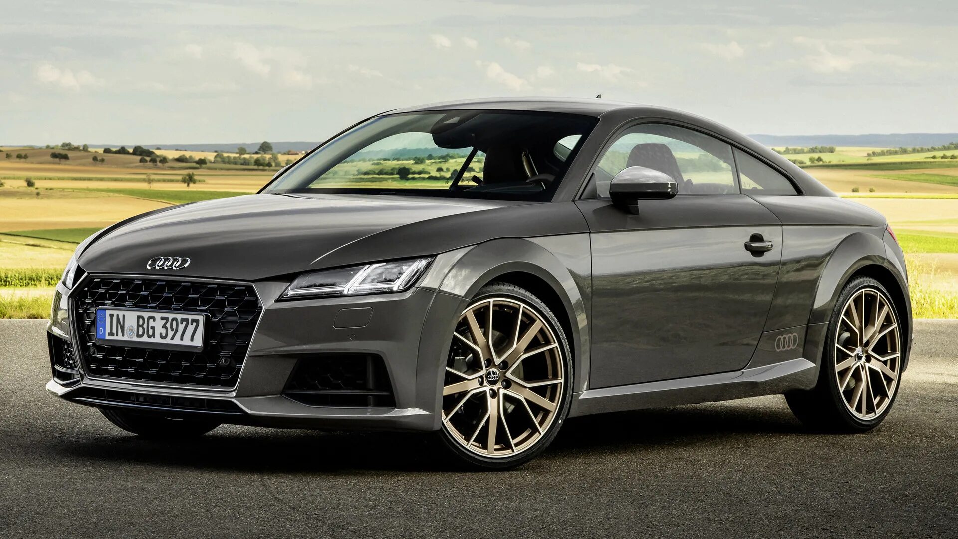 Ауди а7 2000 года. Audi price. Audi a5 2017. Ауди р 8 новая зеленая. 2016 audi r8 v10 plus.