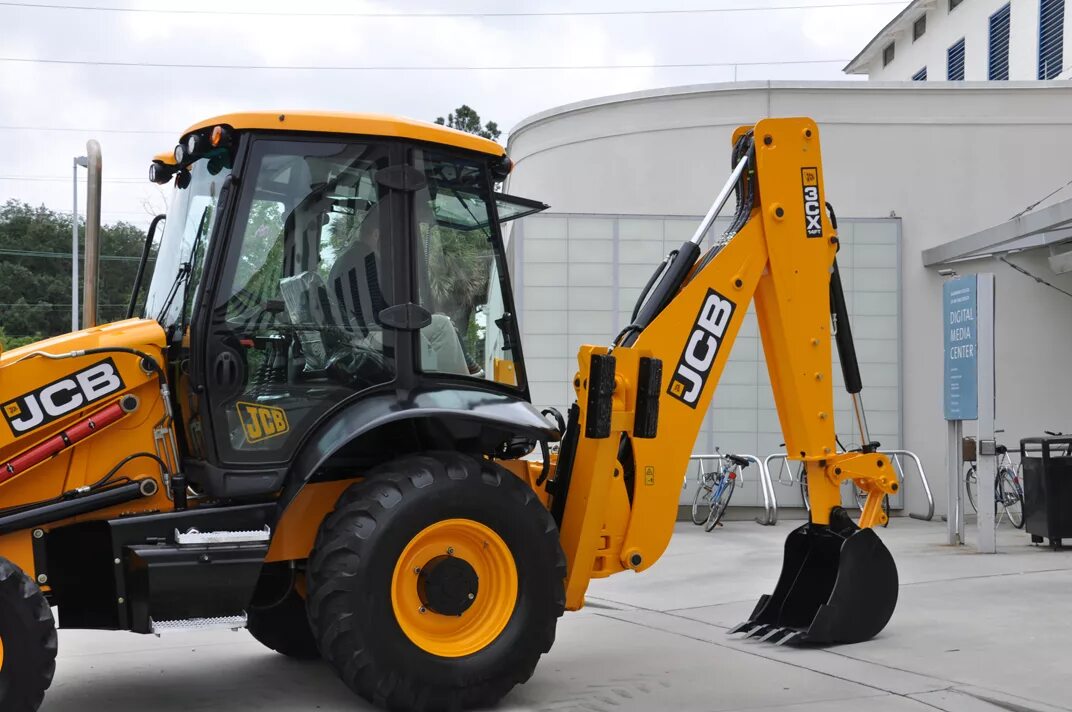 Jcb 3cx москва. Экскаватор погрузчик JBL 3cx. Экскаватор погрузчик JBC 3cx. JSB экскаватор 3cx. Погрузчик JCB 3cx.