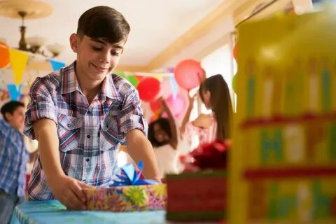 Что подарить подростку мальчику на 16