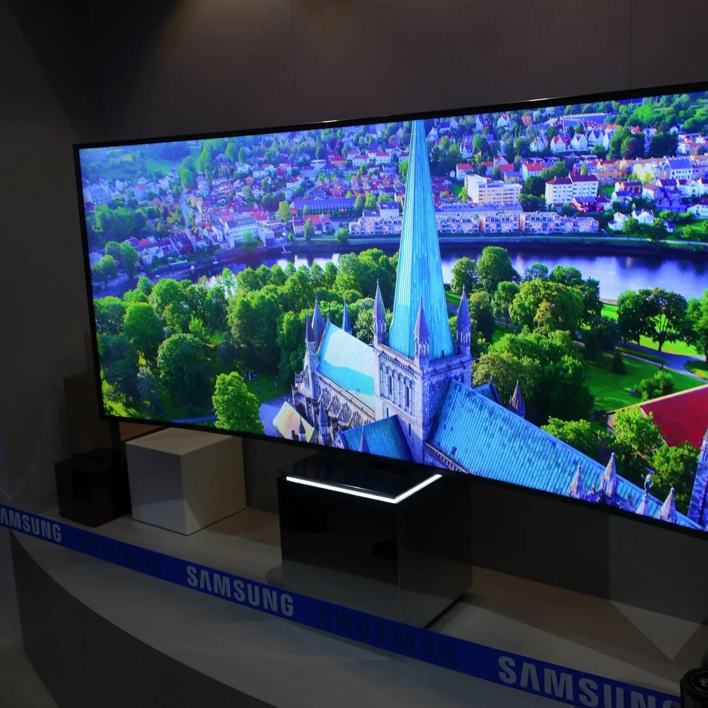 Самсунг тизен телевизор. Samsung Smart TV 2015. Самсунг тизен 2015. Телевизор самсунг смарт ТВ 2015 года. Телевизор самсунг tizen