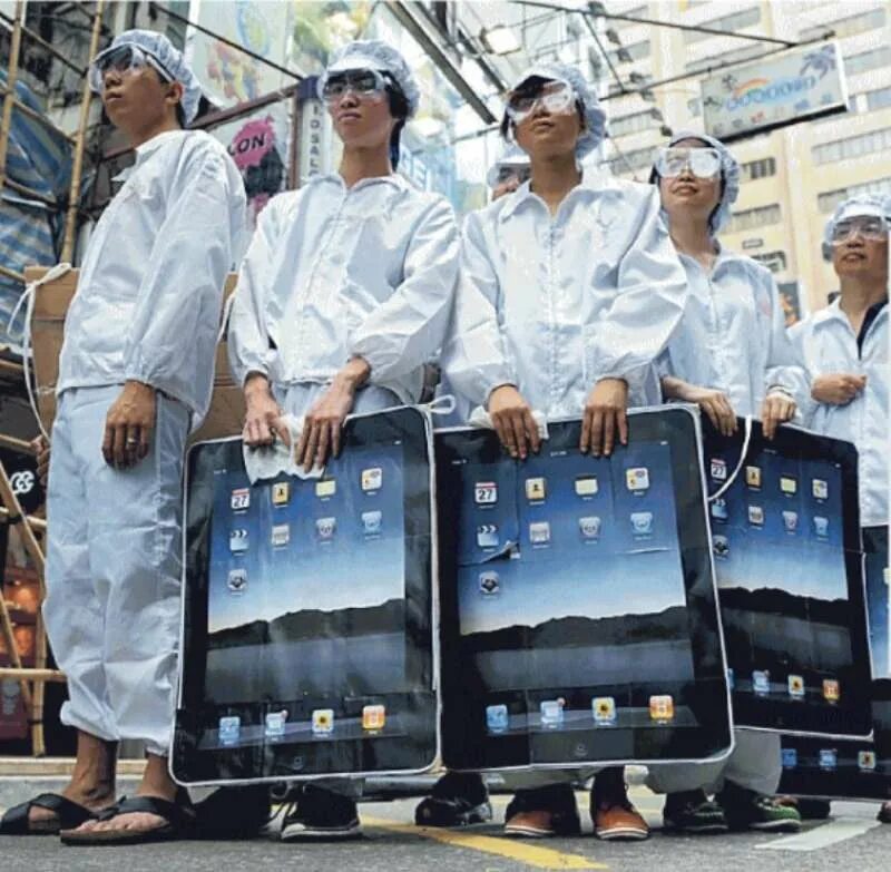 Где собирают телефоны. Завод в Китае. Завод по производству айфонов. Фабрика айфонов. Производство смартфонов.