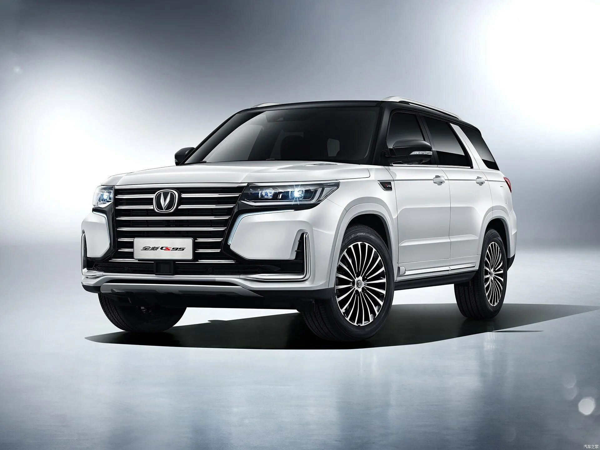 Changan cs95 рестайлинг. Китайский кроссовер чанган cs95. внедорожник changan cs95 2019. changan cs95 2025. чанган cs95 2025.