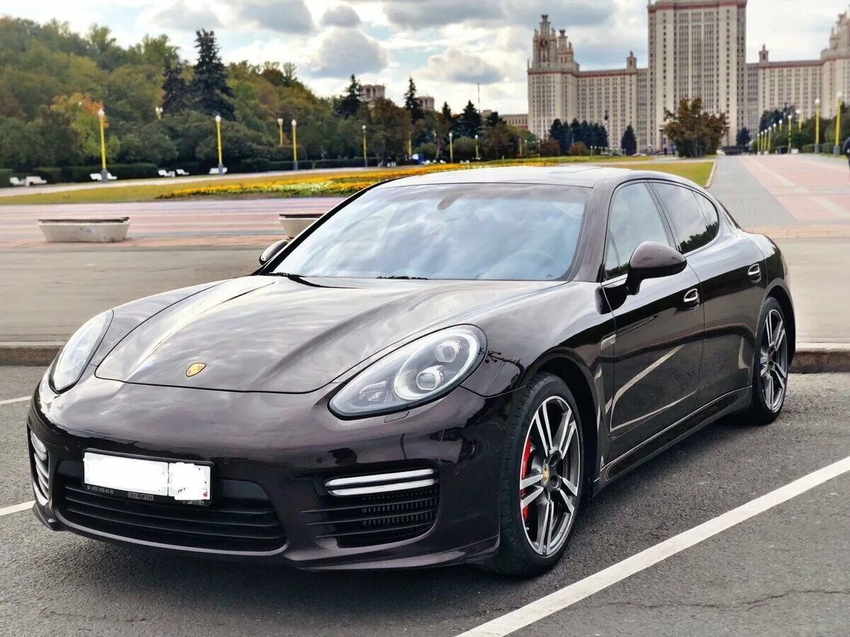 Сколько машина порше. Порше Панамера. Porsche 911 Panamera. Порше Панамера 2022. Порше Панамера турбо 2010.