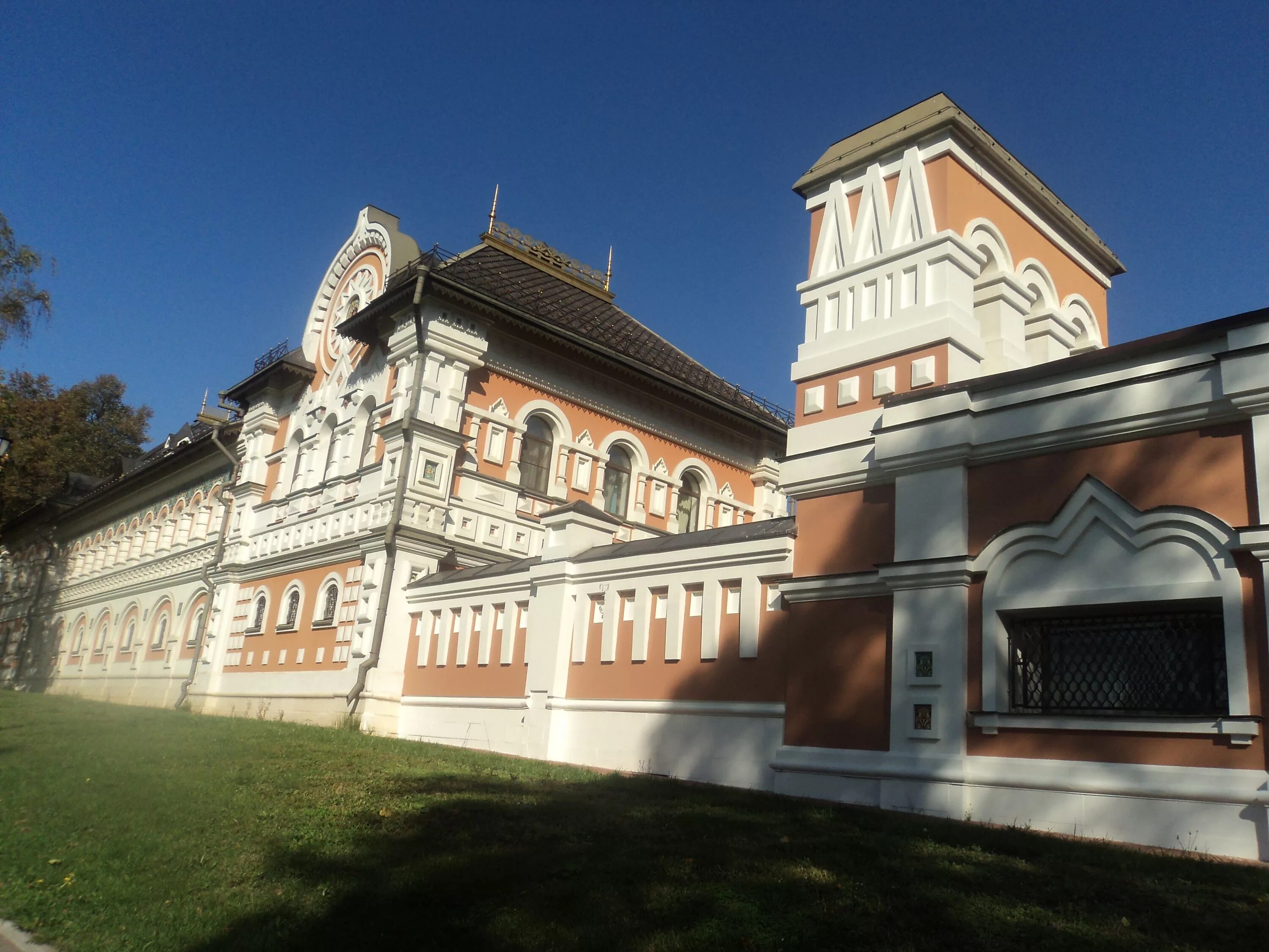 В каком городе находилась резиденция митрополита. Резиденция Патриарха в Переделкино. Резиденция Патриарха (усадьба Лукино).