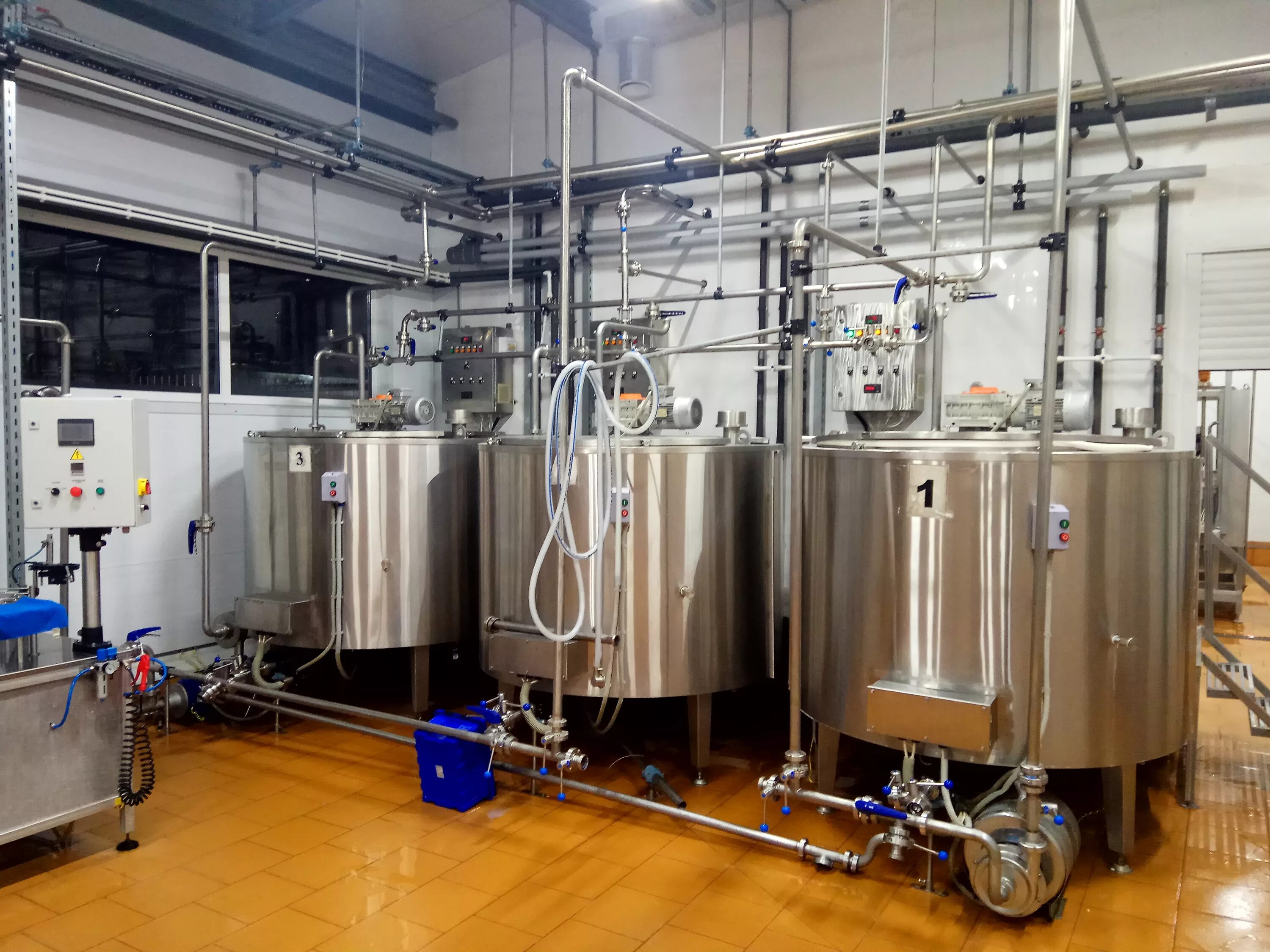 Оборудование перерабатывающих предприятий. Оборудование перерабатывающих предприятий. Оборудование для молочных заводов. Семенной завод мухинский. Технологически фасовочное оборудование.