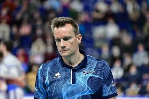 Тренер волейбольного зенита