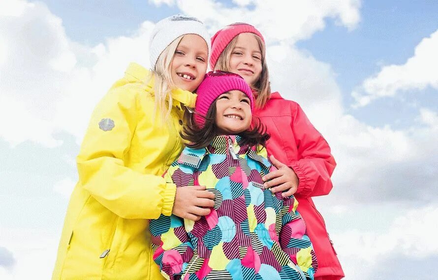 Одежда для детей. Детский ассортимент одежды. Реклама верхней одежды дети. Интернет магазин детской одежды верхняя одежда. Детская зимняя одежда.