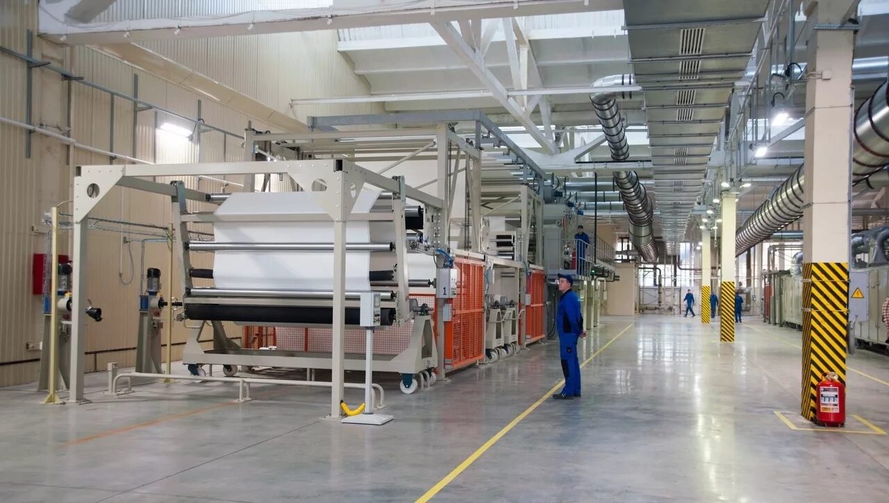 Посёлок пешелань гипсовый завод пешеланский. Производство материалов санкт петербург. Прядильно-ниточный комбинат красная нить санкт-петербург. Текстильная и легкая промышленность. М.