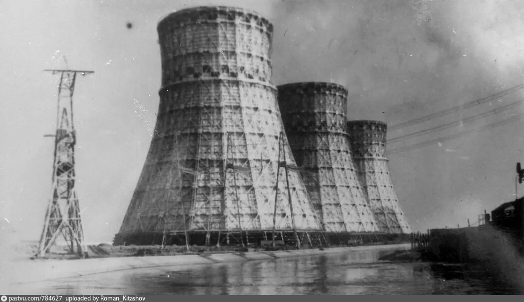 Старые аэс. Нововоронежская АЭС СССР. НВАЭС градирни. АЭС-1 (атомная электростанция-1) Обнинск. Атомная станция Нововоронеж.