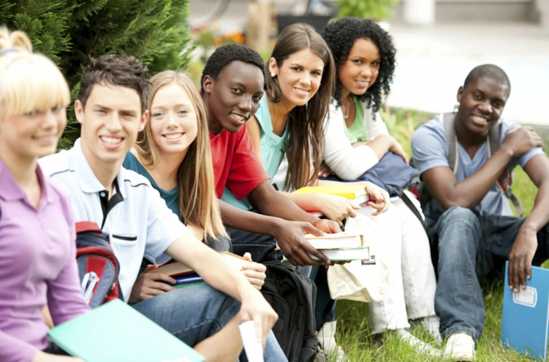 Разнообразия сша. Молодежь Америки. Студенты иностранцы. Американские студенты. Молодежь разных народов.