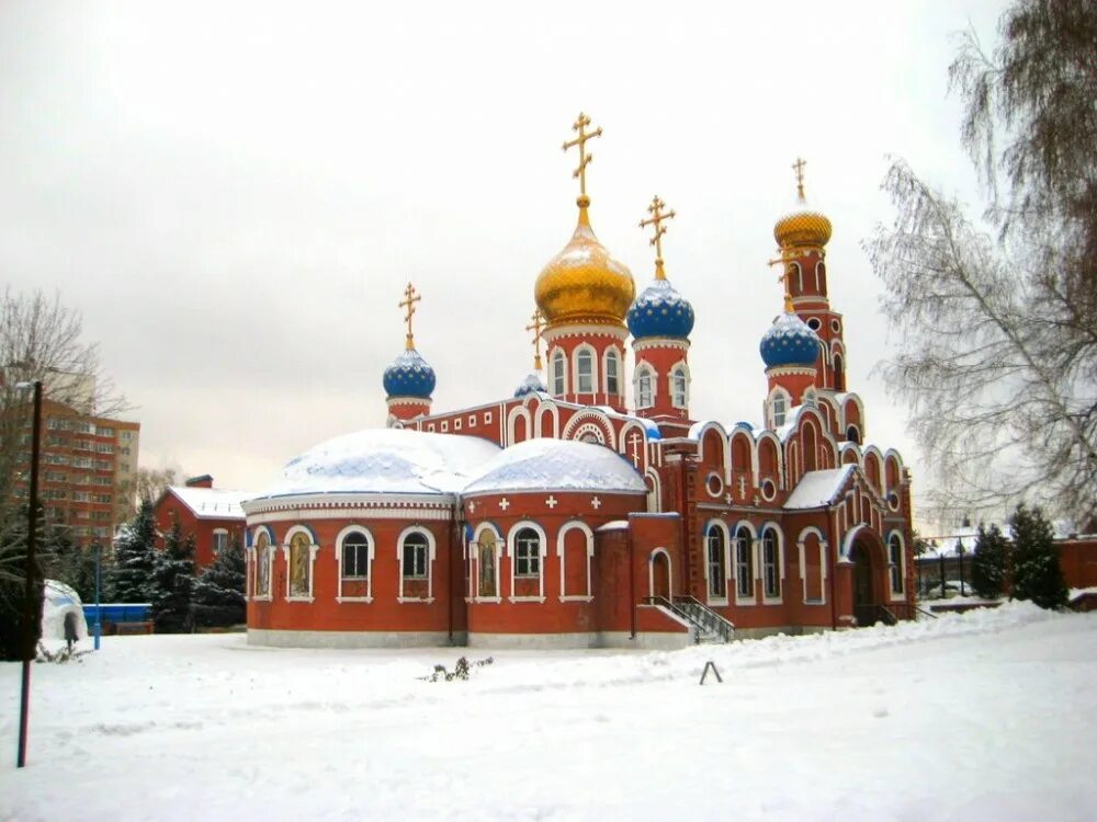 Свято-воскресенский мужской монастырь самара. Свято воскресенский монастырь тольятти. Свято-воскресенский мужской монастырь самара. Церковь воскресения христова в самарском воскресенском монастыре. Мужской монастырь самара на черемшанской.