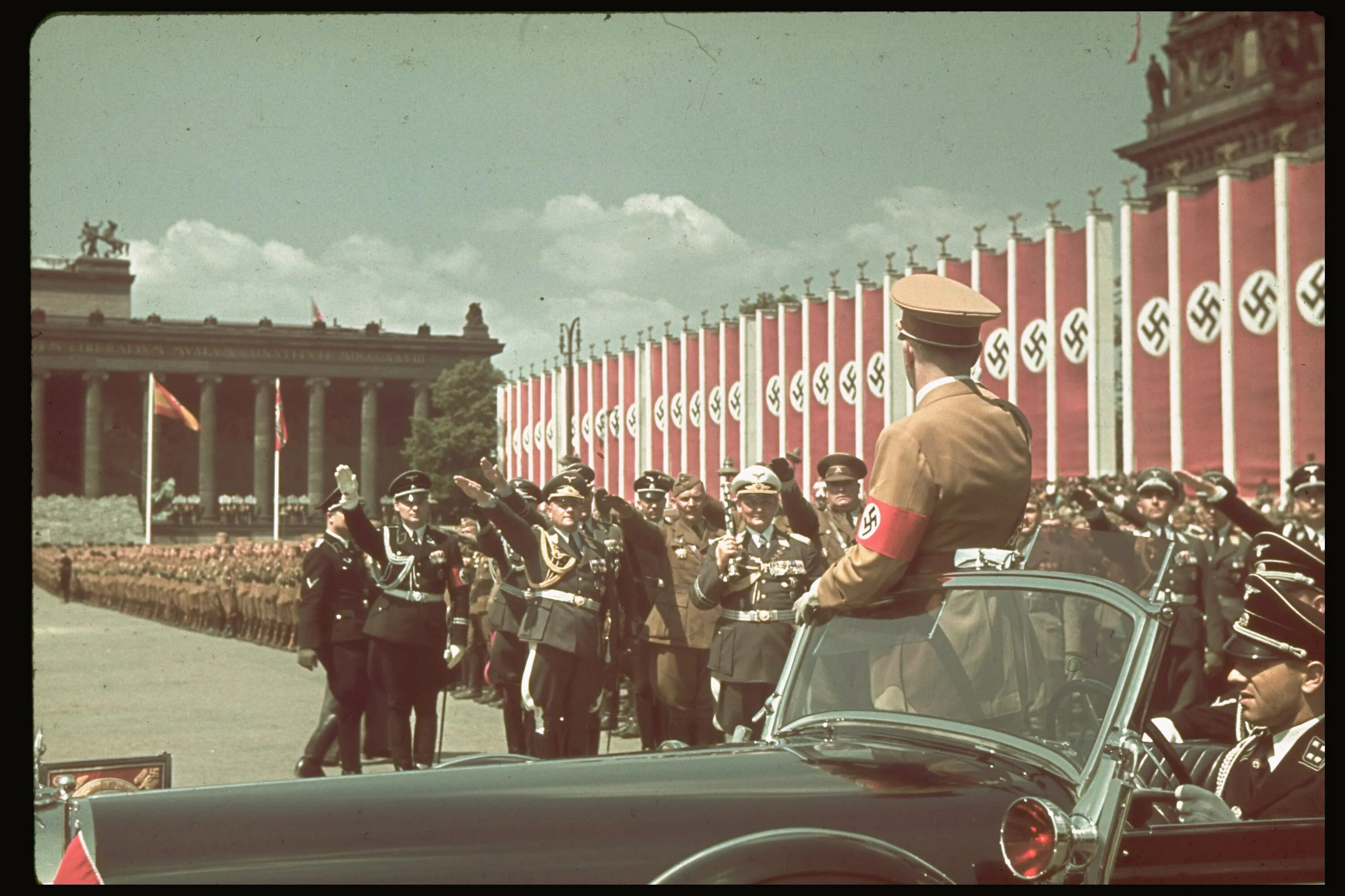 Фашистская германия парад. Парад в Берлине 1939. Берлин третий Рейх в цвете. Третий Рейх Берлин 1939.