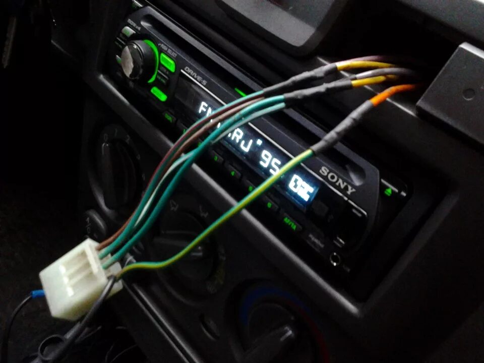 Кнопка передних ПТФ Hyundai Accent. Подключение по фен-шую. - Hyundai Accent (2G