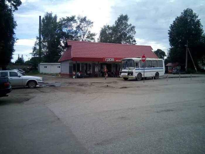 гдов вокзал. автобус спб гдов. гдов церковь. гдов кремль. санкт гдов.