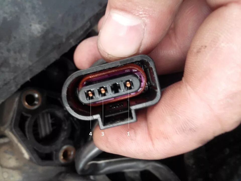 В разъеме жидкость. Разъем дтож 2114. Разъем lightning iphone обнаружена жидкость. Разъем lightning iphone обнаружена жидкость. Разъем датчика температуры рено 3pin.