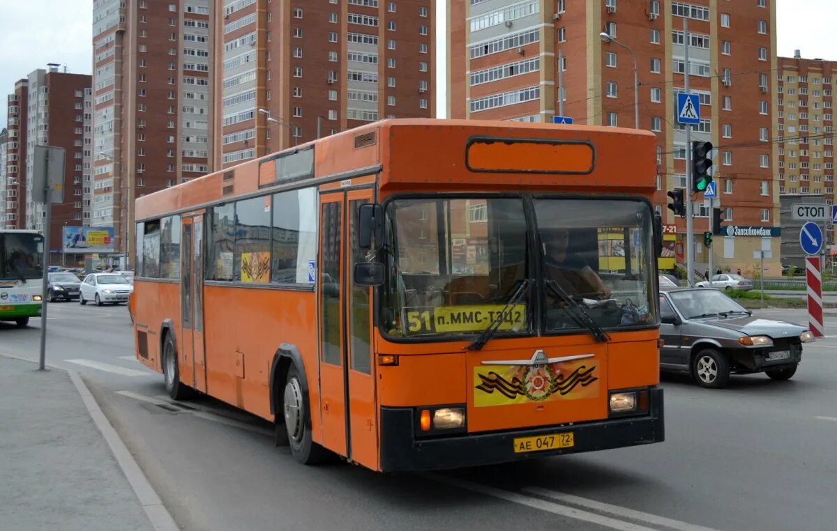 Оранжевый автобус пермь экскурсии. Neoplan n416sl. Тюменская область Neoplan ае 047 72. Автобус ман 51. 51 Автобус Тюмень.