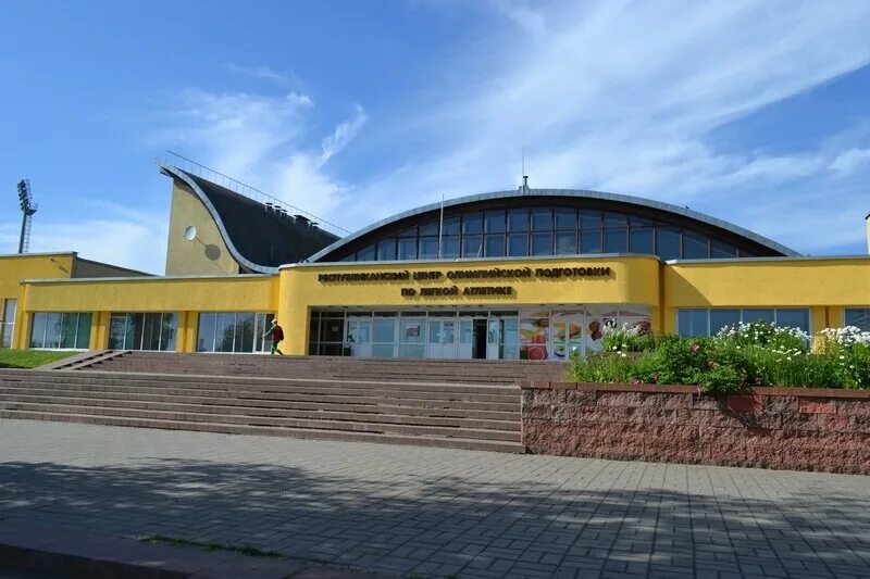 дворец водного спорта минск. ул минская футбольное поле. владивосток спортивно-оздоровительный комплекс «олимпийский. теннисный корт на придомовой территории. спортивный комплекс олимпийский минск.