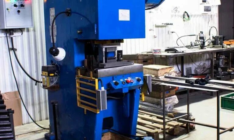 пресс технология. Sacmi imola ph150a пресс. пресс-компакторы 6000x2000. пресс для фланжировки bendmak bmbp 150xd характеристики. гидравлика гидравлический пресс sm32 м.