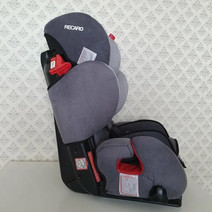 Автокресло recaro young. Recaro автокресло 9-36. Recaro young Sport 9-36. Автокресло Recaro 9-36 кг. Автокресло Recaro 9-36 синее.