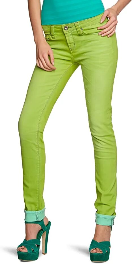 Джинса зеленая купить. Салатовые джинсы. Зеленые джинсы. Джинсы Бенеттон зеленые. Джинсы с зеленоватым оттенком женские.