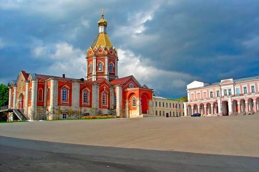 Касимов национальность. Вознесенский храм Касимов. Город Касимов площадь Соборная.