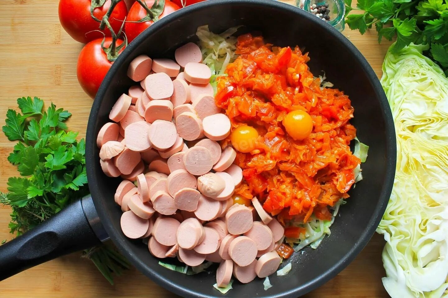 Что нужно для солянки с колбасой