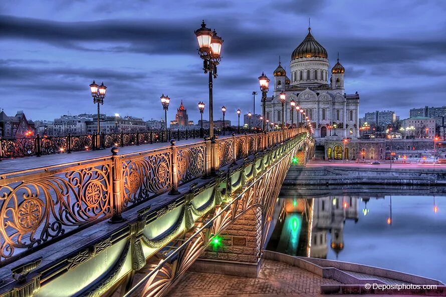 Москве а также санкт. Патриарший мост в Москве. Патриарший мост смотровая. Вид с Патриаршего моста. Смотровой мост Москва Сити.