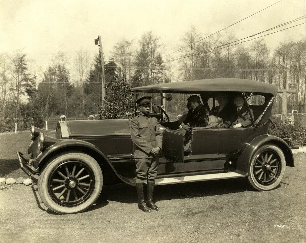 Первые немецкие автомобили. Форд 1910 1920. Форд туринг 1920. Citroen 1910s. Пирс Арроу 1919.