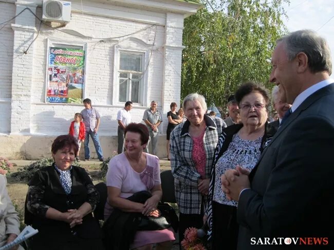 Село луговское ровенского района саратовской области. Луговское Саратовская область Ровенский район. Саратовская область Ровенский район р.п ровное. Население р.п ровное Саратовской области. Ровное Саратовская область население.